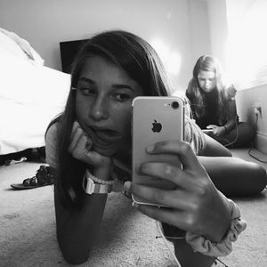 Meet your Posher, Clara